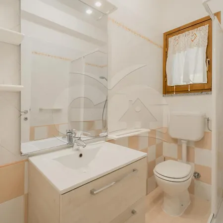 Azzurro Mare A - Goelba شقة *